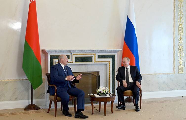 Лукашенко и Путин договорились, что цена на газ для Беларуси в 2022 году сохранится на уровне 2021 года
