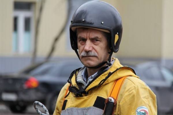 Парашютист-пожарный из Коми получил медаль за заслуги перед Отечеством