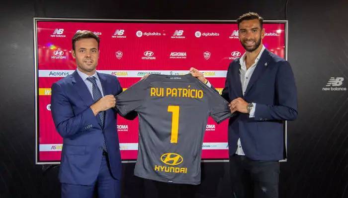 Рома подписала контракт с Руем Патрисиу