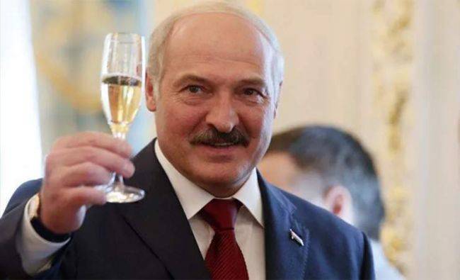Лукашенко поблагодарил Францию за неоценимый вклад в дело безопасности Европы