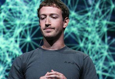 Цукерберг продает акции Facebook почти каждый день в 2021 году и сократил долю до 14% - СМИ
