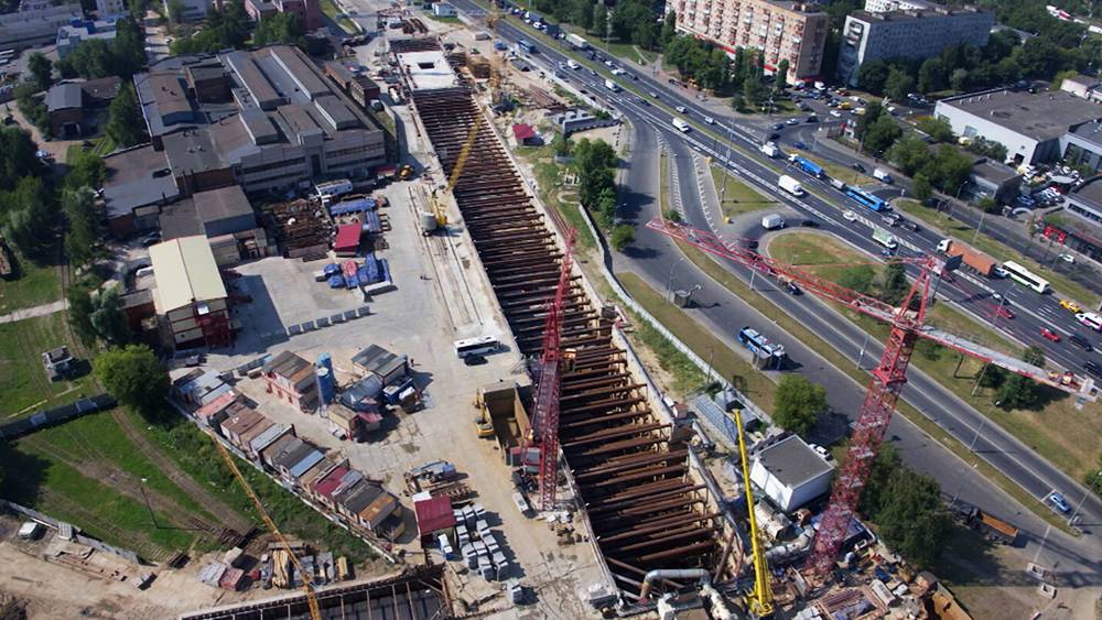 Собянин осмотрел ход строительства станции метро "Лианозово"