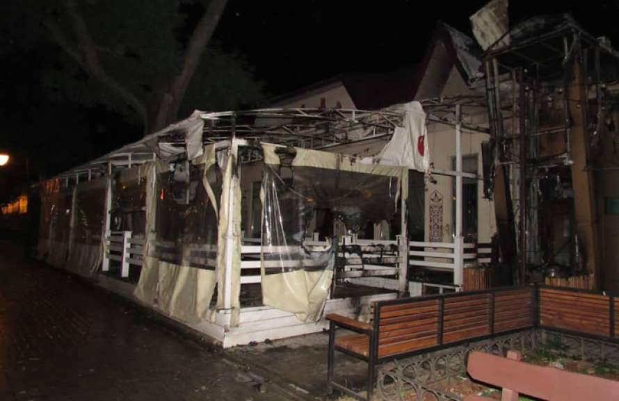 Трое детей сожгли кафе в центре Херсона