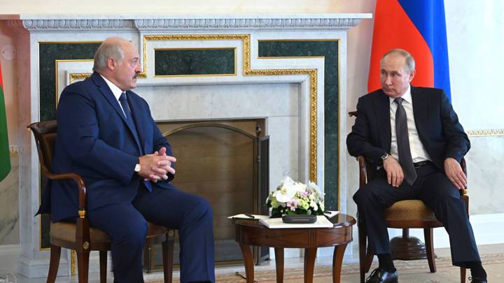 Пресс-секретарь Лукашенко сообщила о его договоренностях с Путиным