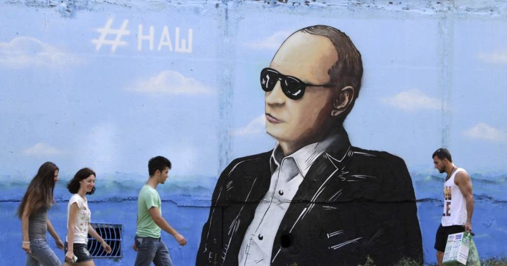 Кнутом и пряником. Почему статья Путина — это ответ на "Крымскую платформу" Украины
