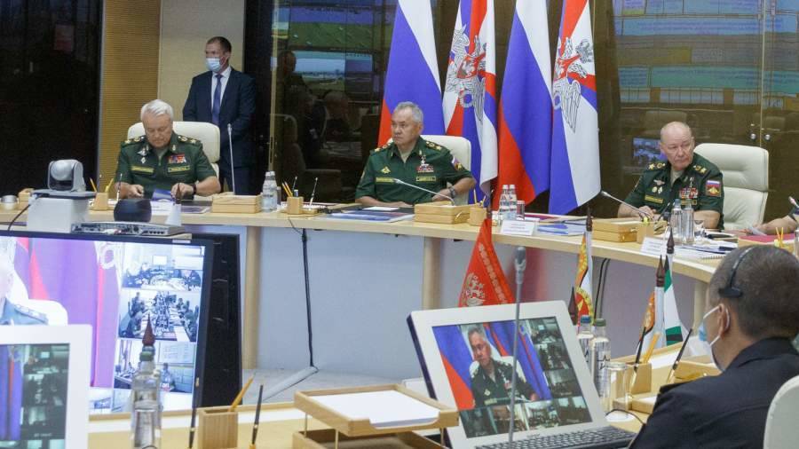 Шойгу заявил о лидерстве армии России по оснащенности новой военной техникой