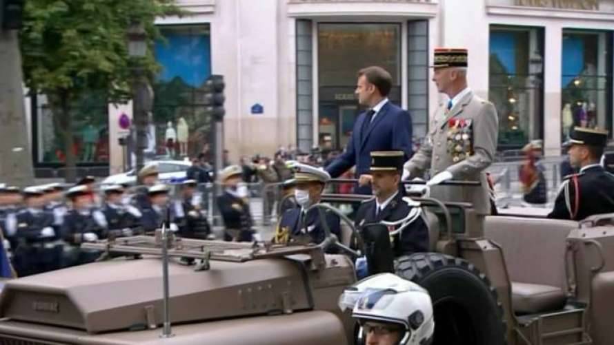 В Париже состоялся военный парад в День взятия Бастилии (видео)