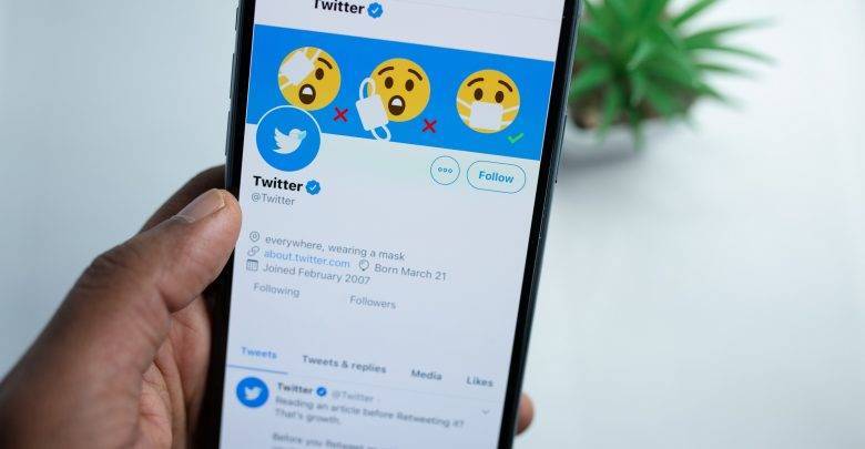 В Twitter заявили об увеличении числа запросов на удаление контента