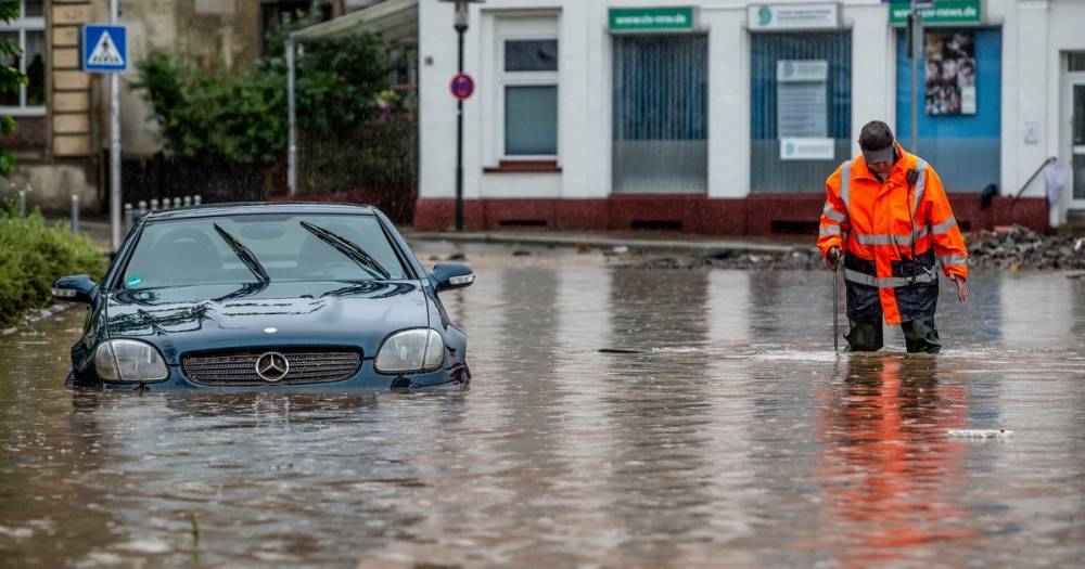 На Германию обрушился мощный потоп, более 50 человек пропали без вести (фото, видео)