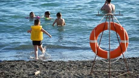 В России предложили ввести новые правила купания детей в водоемах