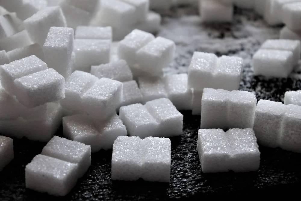 Россия начала закупать сахар за границей