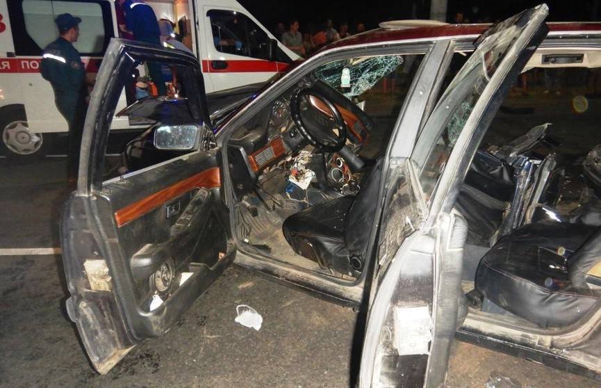 ДТП в Могилеве: пострадавших из авто деблокировали спасатели