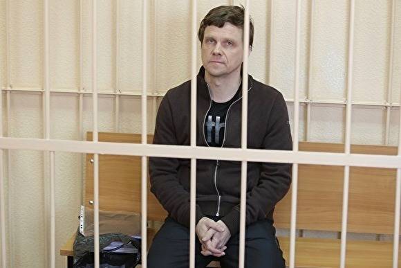 Экс-депутат из Челябинска, обвиняемый в обмане 1,5 тыс. дольщиков, останется на свободе