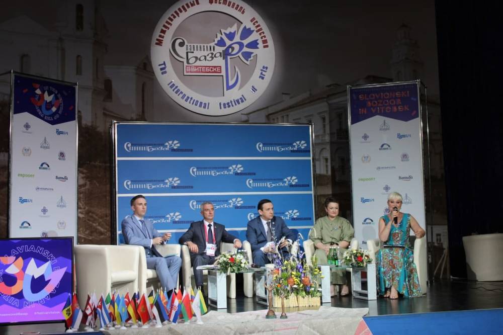 Более 400 журналистов освещают события юбилейного фестиваля «Славянский базар в Витебске». Об этом во время пресс-конференции рассказал министр информации Владимир Перцов