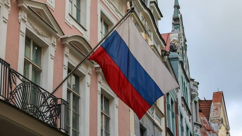 Эстония выслала российского дипломата после скандала с консулом в Петербурге