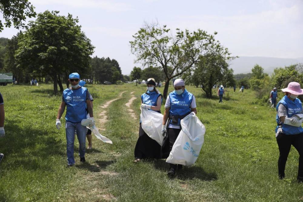 Берег озера Тургояк очистят от мусора волонтёры Всероссийской акция «Вода России»