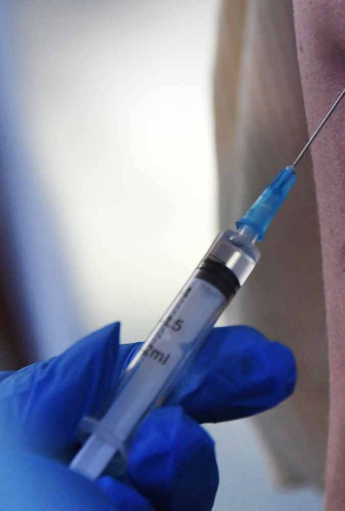 Вакцину Израиля от коронавируса испытают на жителях Грузии и Украины