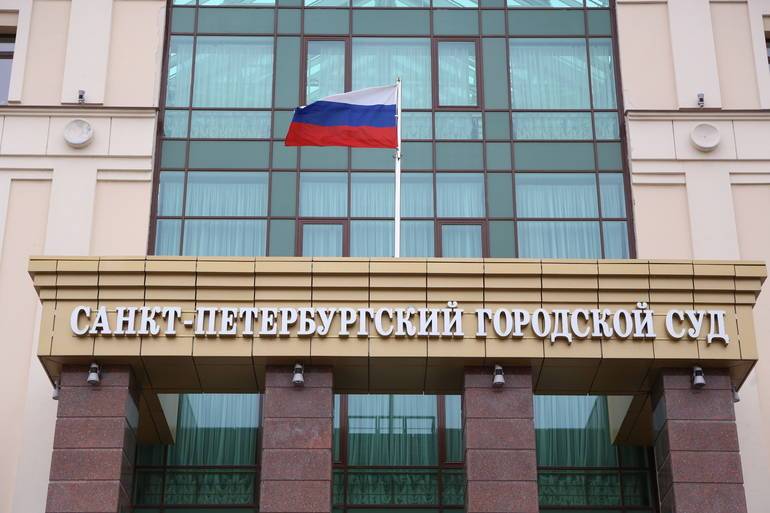 Суд Петербурга рассмотрит дело об обмане ветеранов