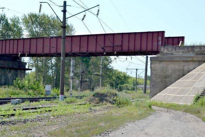 В Ряжске 14-летняя девочка на железной дороге упала с пятиметровой высоты