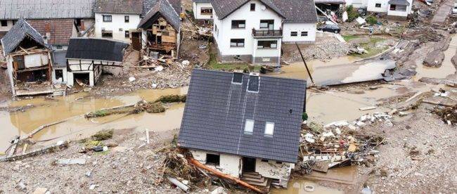 Наводнения в Германии: число погибших превысило 100, объявлен режим военной катастрофы