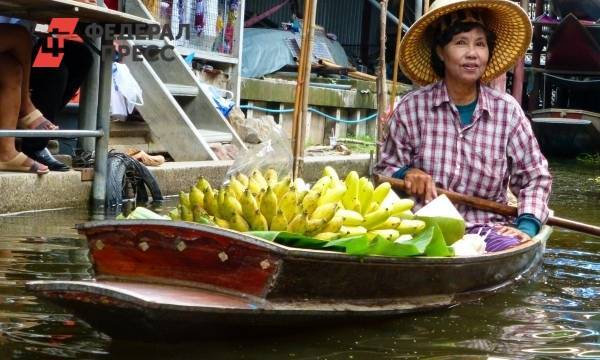 Экспортер фруктов из Эквадора назвал условия для понижения цен на бананы