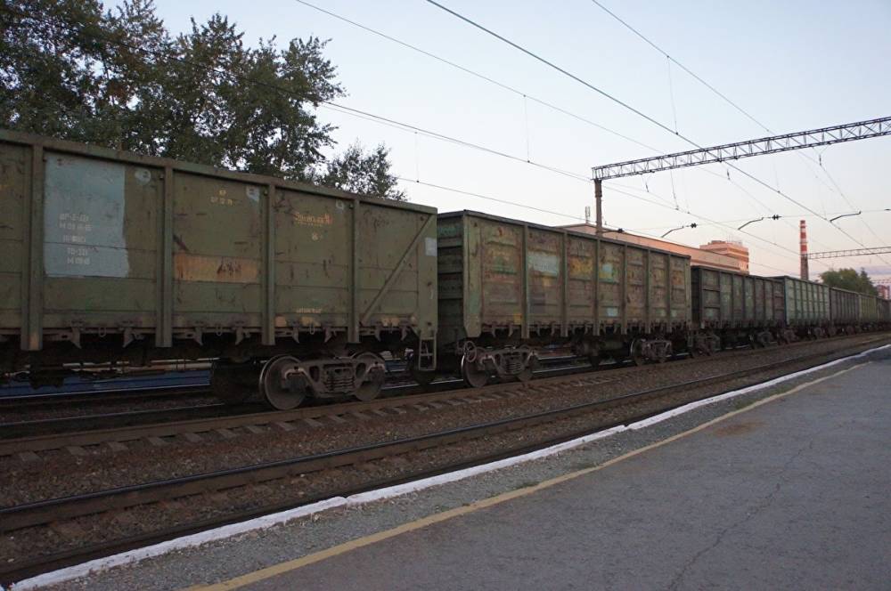 В Амурской области лоб в лоб столкнулись грузовые поезда: два человека погибли