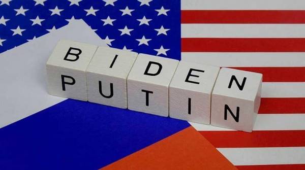 Политолог назвал дату отмены санкций против России