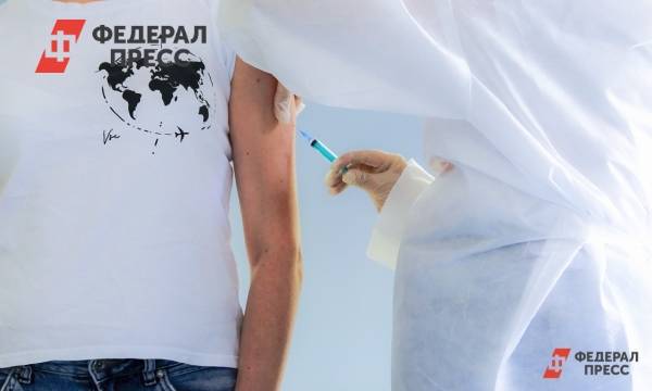 Россиянам сообщили, что делать при высокой температуре после вакцинации от COVID-19
