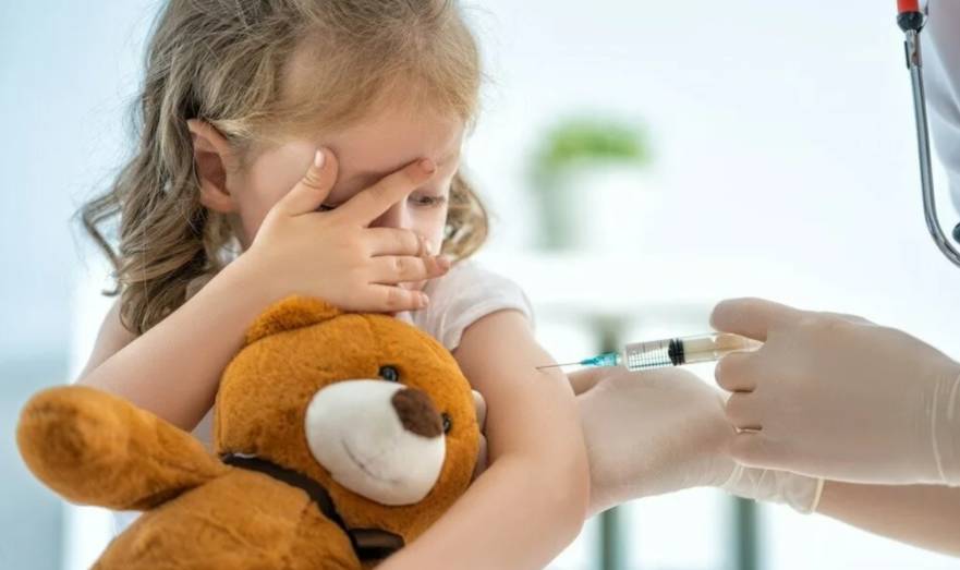 «Дети умрут!»: Лига защиты пациентов о последствиях вакцинации подростков