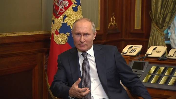 Видео из Сети. Статья Путина и ход Зеленского конем. Подробности