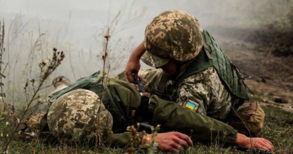 День в ООС: террористы семь раз открывали огонь, ранены двое украинских защитников