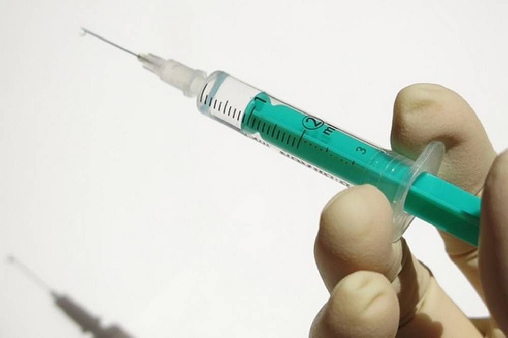 Москвичам рассказали о последствиях вакцинации в состоянии опьянения