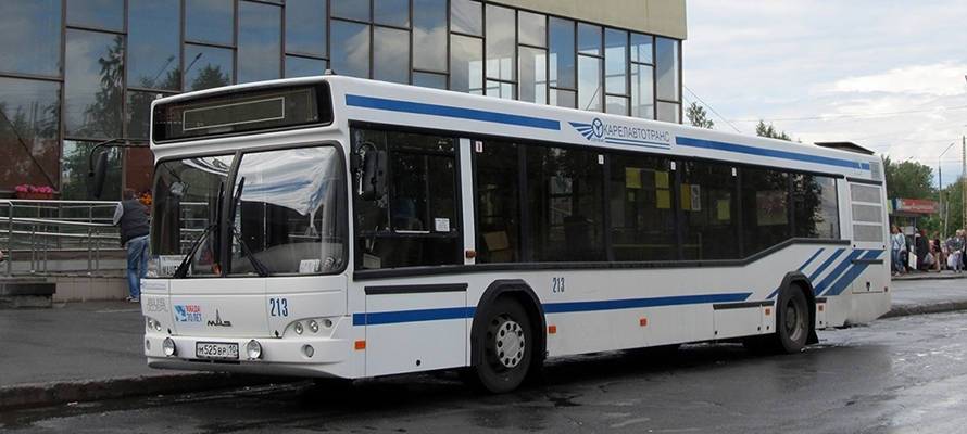 Междугородние автобусные рейсы на север Карелии задержаны на 3-4 часа из-за пожаров