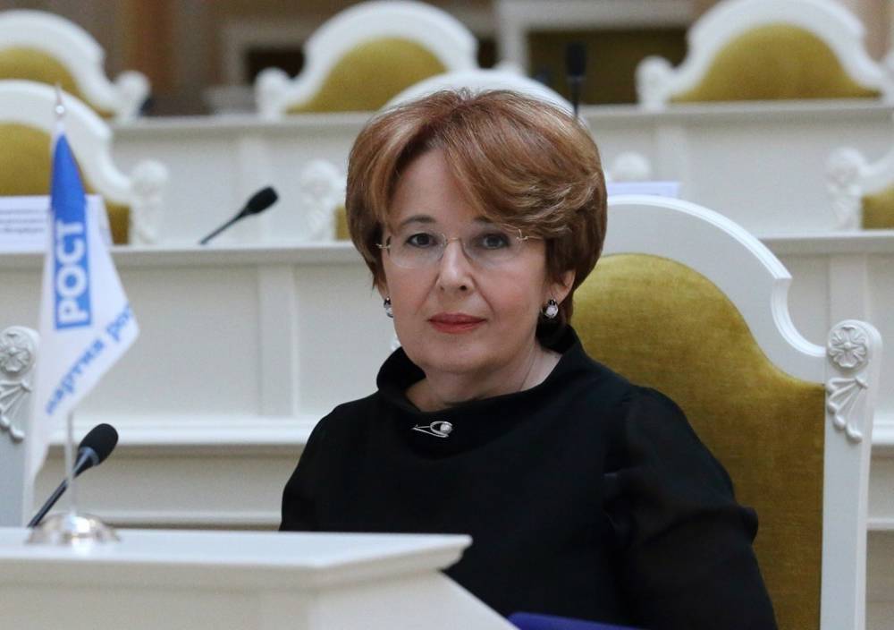 Депутат Оксана Дмитриева — о борьбе за место в Госдуме, отказе выдвигаться в ЗакС и ожидании от выборов