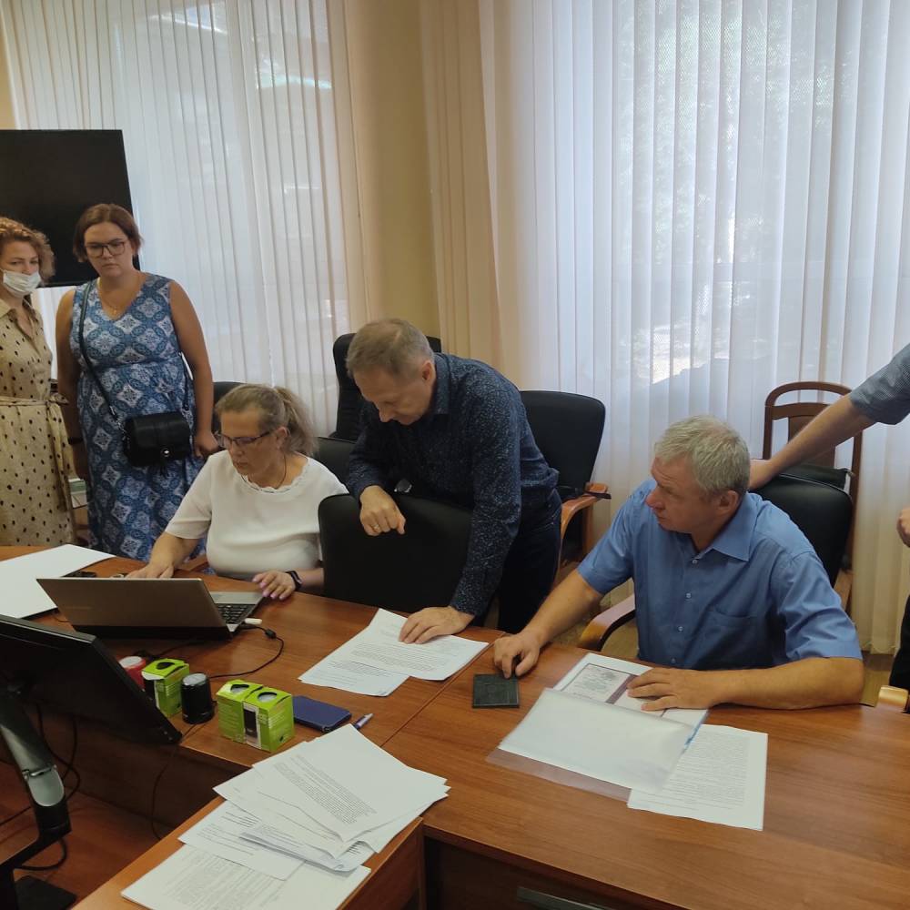 Сергей Петров подал документы для регистрации кандидатом на выборы в Госдуму