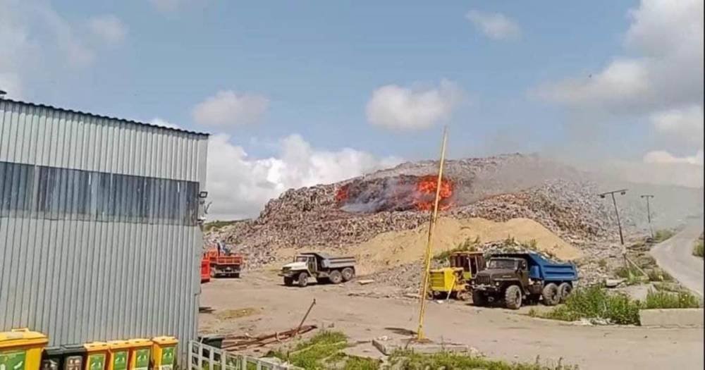 Росприроднадзор проводит проверку после пожара на мусорном полигоне в Круглово