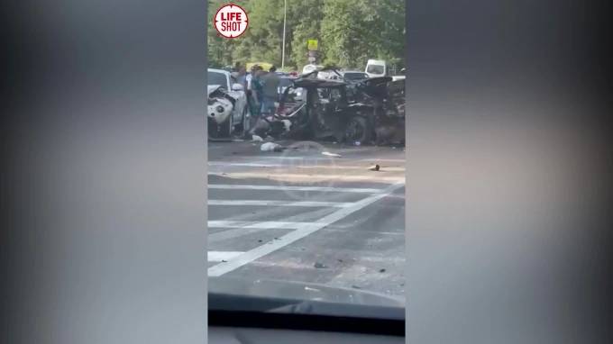 В ДТП с "Камазом" в Севастополе погибли пять человек