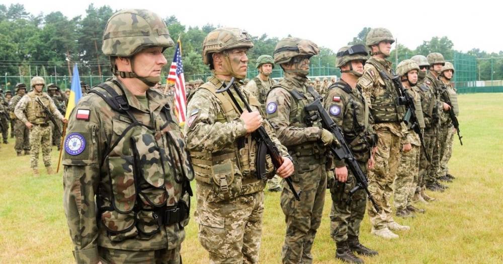 "Три меча": в Украине стартовали учения с военными из Польши, США и Литвы (видео)
