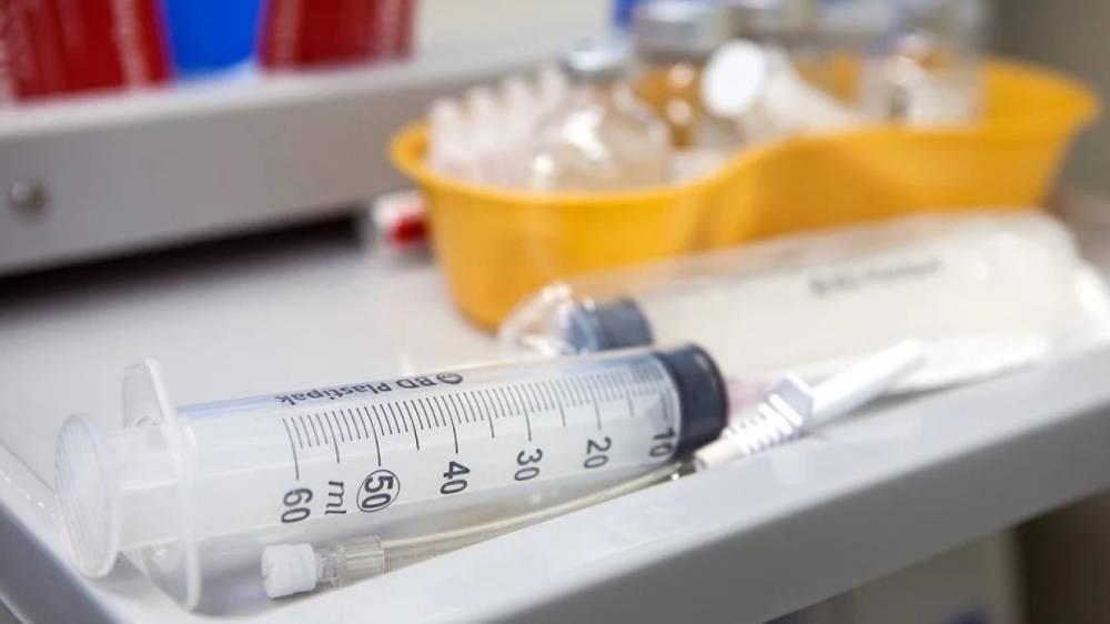 Центр "Вектор" ожидает скорую регистрацию новой вакцины "ЭпиВакКорона-Н"