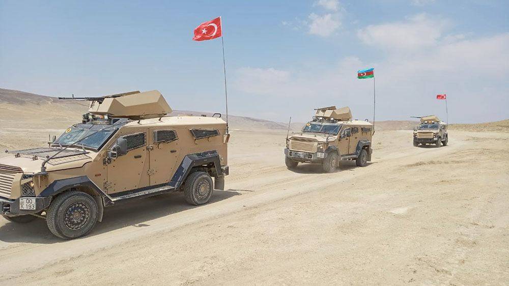 В ходе азербайджано-турецких учений успешно выполняются учебно-боевые задачи (ВИДЕО)