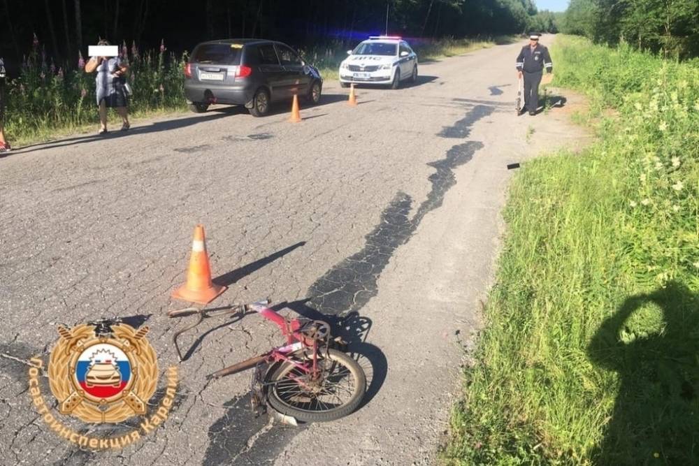 В Карелии в ДТП попали подростки на мопеде и велосипеде