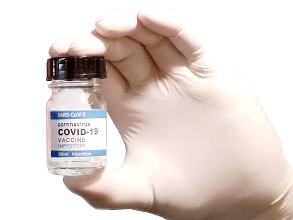 Johnson&Johnson объявила об эффективности своей вакцины против индийского штамма COVID-19