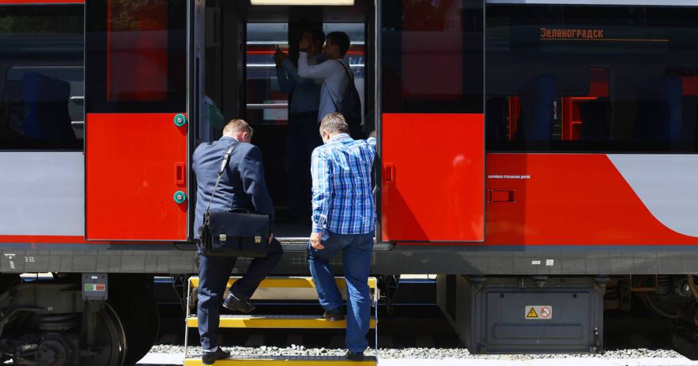 В Калининградской области с 10 июля по выходным электрички до приморских городов будут курсировать без остановок