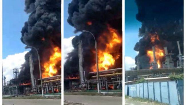 В Румынии взорвался нефтезавод, пожар угрожает экологии района