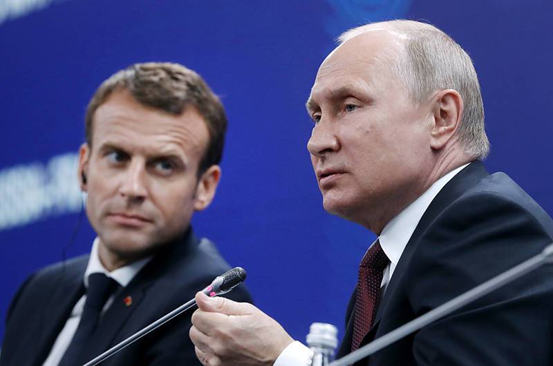 Путин обсудил с Макроном возвращение ЕС к нормальному диалогу с Россией