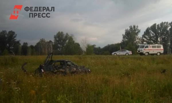 Трагедия на юге Красноярского края: водитель автомобиля вылетел с обочины