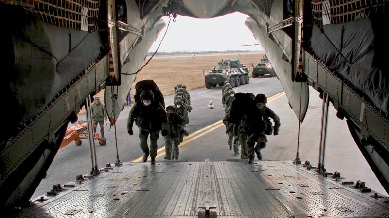 Российских военных перебросят в Узбекистан на учения у афганской границы