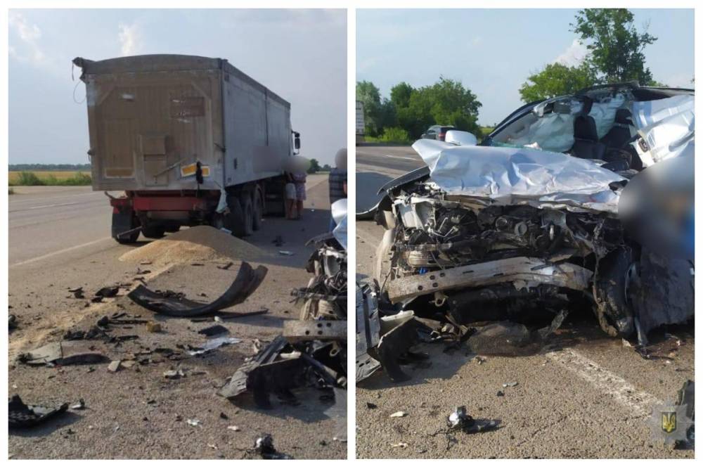 Роковая авария на трассе Одесса-Киев, джип в смятку: "За рулем был чиновник"