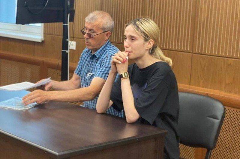 Стояла и рыдала: суд в Москве арестовал сбившую трех детей студентку