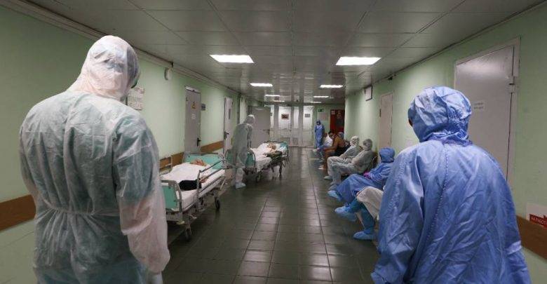 Число случаев заражения ковидом в России с начала пандемии превысило 6 миллионов